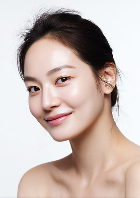 JPG 모델 편집이미지 여자 얼굴 포즈 건강 미소 사람 화장 뷰티 사진촬영 피부 뷰티풀 의료성형뷰티 편집실사 AI인물포토 AI콘텐츠 표정 신체부위 촬영 CG 파일형식 AI포토