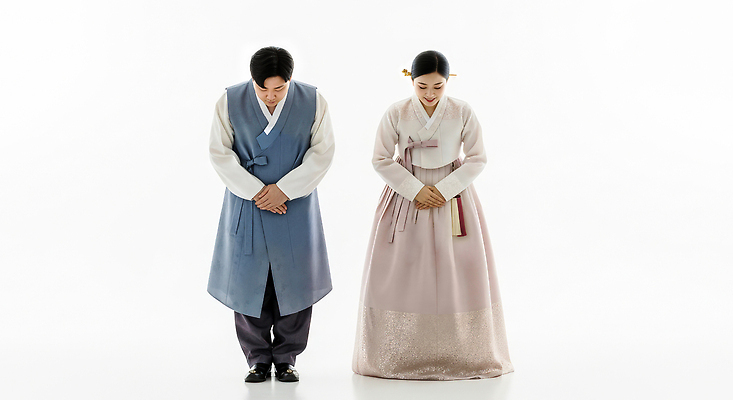 JPG 편집이미지 전통 옷 여자 남자 문화 상징 한국 이벤트 예절 인사 한복 뷰티풀 성년식 편집실사 한국전통 아시아 사람 전통의상 CG 파일형식