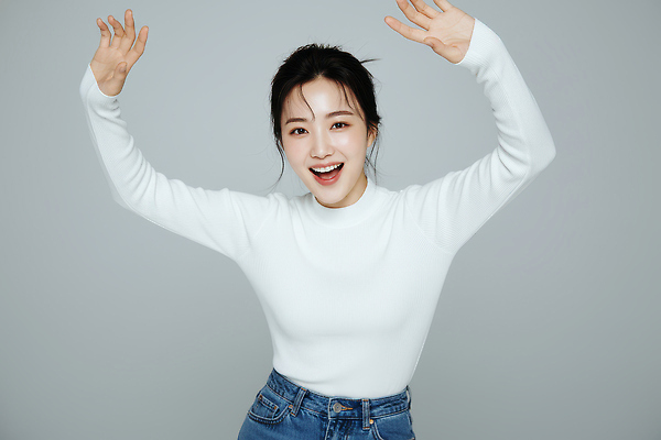 JPG 모델 편집이미지 여자 패션 행복 포즈 모션 실내 표정 웃음 일상 촬영 에너지 긍정적 순간 의료성형뷰티 편집실사 감정 사람 내부 라이프 CG 파일형식