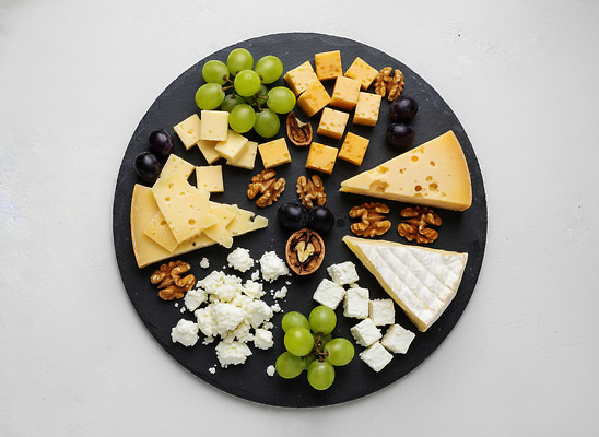 JPG 편집이미지 과일 탁자 포도 디저트 치즈 쟁반 파티 과자 모임 신선 올리브 호두 간편조리식품 맛있는 편집실사 열매 음식 가구 유제품 이벤트 견과류 CG 파일형식