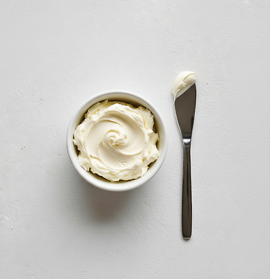 JPG 편집이미지 그릇 음식 재료 식탁 탁자 디저트 요리 주방 흰색 나이프 아침식사 프레젠테이션 부드러움 크림치즈 편집실사 식기 컬러 가구 치즈 식사 감각 칼 CG 파일형식