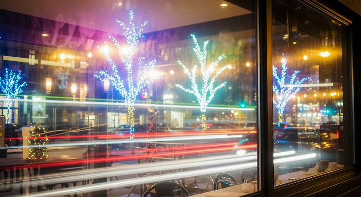 JPG 나무 편집이미지 크리스마스 겨울 창문 자동차 조명 거리 풍경 여러명 일상 빛 상점 활발 카페 도시 편집실사 식물 계절 기념일 육상교통 다수 컨셉 사람 라이프 CG 파일형식