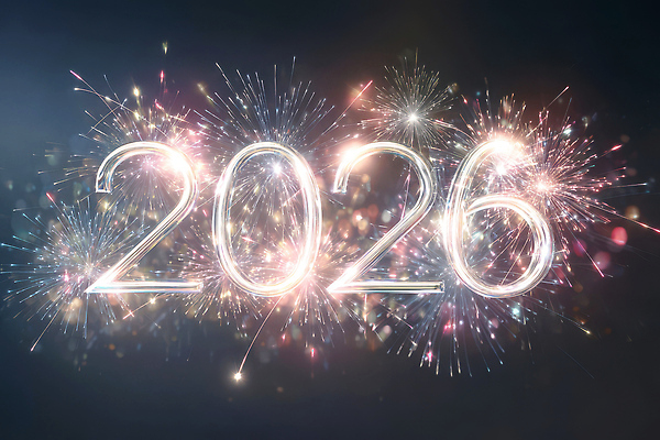 편집이미지 문자 감정 다수 컨셉 놀이 사람 야간 연도 파일형식 2026년 풍경_경치 불꽃놀이 새해 축하 축제 하늘 여러명 기쁨 이벤트 즐거움 야경 소리 전통 이미지편집 JPG 타이포그라피 병오년 폭죽