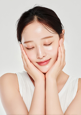 감정 표정 사람 라이프 신체부위 뷰티 청결 CG 파일형식 여자 미소 스킨케어 얼굴 피부관리 행복 일상 세수 건강 화장품 뷰티풀 편집실사 편집이미지 JPG 의료성형뷰티