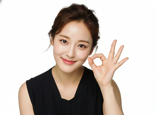 손 감정 나라 백그라운드 표정 사람 손짓 신체부위 흰색 CG 파일형식 OK 여자 웃음 포즈 손가락 흰배경 미소 즐거움 촬영 모델 아시아 장신구 얼굴 편집실사 편집이미지 JPG 의료성형뷰티