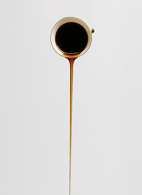 JPG 모양 편집이미지 디자인 예술 백그라운드 컨셉 재료 자연 유리 검은색 액체 정지 오브젝트 단순화된 이미지편집 AI컴퓨터그래픽 AI콘텐츠 컬러 모션 재질 생태계 파일형식