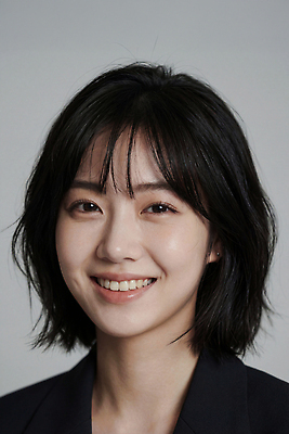 헤어스타일 뷰포인트 표정 사람 신체부위 CG 파일형식 유명인 여자 미소 짧은머리 앞모습 스타일 감정 촬영 뷰티 얼굴 편집실사 JPG 편집이미지 인플루언서 의료성형뷰티