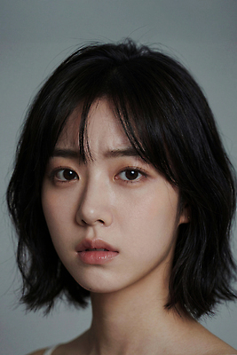 JPG 편집이미지 헤어스타일 여자 감정 아시아 표정 미소 사람 카메라 찡그림 초상화 뷰티풀 의료성형뷰티 편집실사 AI인물포토 AI콘텐츠 나라 전자제품 CG 그림 파일형식 AI포토