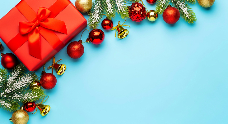 기념일 감정 컬러 크리스마스 관계 이벤트 CG 파일형식 선물 장식 빨간색 구슬 크리스마스트리 파란색 축제 연말 기쁨 가족 행복 파티 준비 장신구 편집실사 편집이미지 JPG