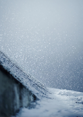 JPG 편집이미지 겨울 자연 하늘 표면 날씨 풍경 물 얼음 습기 물방울 흐림 기온 수분_꽃가루 편집실사 AI포토 자연요소 계절 CG 생태계 파일형식 AI콘텐츠