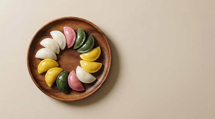 도형 접시 음식 다수 떡 CG 파일형식 송편 나무접시 컬러 다양 한식 전통 디저트 모양 식사 간편조리식품 요리 원형 편집이미지 편집실사 JPG