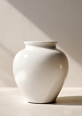 디자인 컬러 가구 도자기 CG 파일형식 항아리 흰색 탁자 빛 질감 장식 인테리어 공간 예술 편집이미지 편집실사 JPG