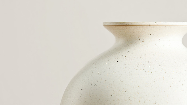 아시아 컬러 취미 도자기 감각 연도 CG 파일형식 트렌드컬러 AI콘텐츠 2026트렌드 흰색 항아리 표면 부드러움 모양 주방 장식 오브젝트 디자인 그림 가정 생활 재료 편집이미지 편집실사 JPG 클라우드댄서 2026년 공예 한국 전통 AI포토