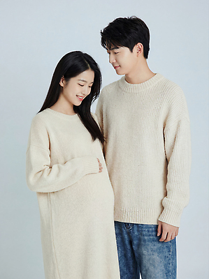 커플 감정 관계 안기 표정 임신 CG 파일형식 부부 순간 사랑 행복 기념 아내 남편 미소 따뜻함 포옹 희망 가족 태아 편집이미지 편집실사 JPG 출산 의료성형뷰티