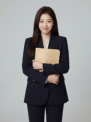 직업 옷 여자 컨셉 비즈니스 표정 사람 작업 직장인 CG 파일형식 사무실 문서 정장 미소 분위기 포즈 전문 단순화된 백그라운드 업무 편집이미지 편집실사 JPG 의료성형뷰티 비즈니스우먼