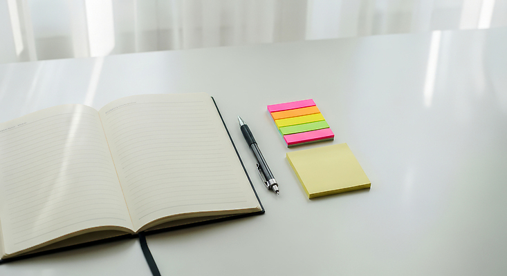 교육 가구 컨셉 비즈니스 문구용품 필기구 사무용품 CG 파일형식 공책 메모지 펜 탁자 시간 문서 기록 컬러 정리 쓰는 학습 사무실 계획 아이디어 편집실사 편집이미지 JPG