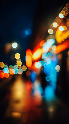 JPG 편집이미지 도로 컬러 야경 조명 거리 사람 빛 반사 상점 도시 보행자 분위기 보케 진행 편집실사 길 컨셉 교통시설 야간 CG 파일형식 풍경_경치