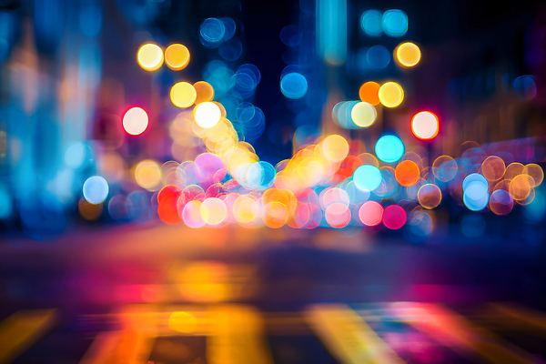 JPG 편집이미지 컬러 이동 조명 거리 사람 빛 원근감 도시 저녁 차선 보케 흐림 편집실사 뷰포인트 컨셉 날씨 야간 CG 파일형식