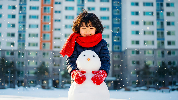 JPG 편집이미지 어린이 장갑 겨울 모션 눈사람 놀이 날씨 아파트 웃음 설원 만들기 조화 의료성형뷰티 Scarf 편집실사 잡화 계절 주택 눈_날씨 표정 사람 CG 파일형식