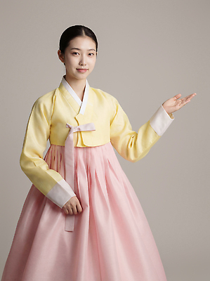 JPG 편집이미지 전통 손 옷 여자 문화 포즈 백그라운드 한국 소녀 치마 한복 저고리 심플 뷰티풀 전통의식 의료성형뷰티 편집실사 한국전통 아시아 어린이 하의 사람 신체부위 전통의상 CG 파일형식