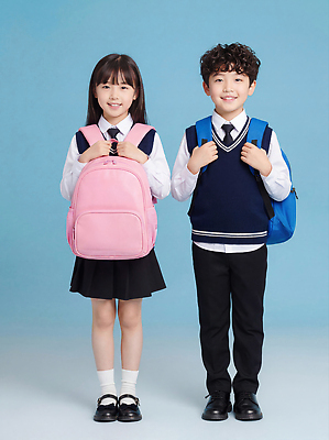 JPG 편집이미지 학생 옷 교육 초등학생 어린이 가방 학교 수업 초등학교 소녀 소년 파란색 친구 유치원 의료성형뷰티 편집실사 AI인물포토 AI콘텐츠 잡화 여자 남자 컬러 관계 사람 CG 파일형식 AI포토