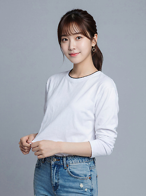 JPG 편집이미지 여자 패션 포즈 백그라운드 겨울 모션 웃음 캐주얼 청바지 편안함 의료성형뷰티 스타일 편집실사 AI인물포토 AI콘텐츠 옷 계절 바지 표정 사람 감각 CG 파일형식 AI포토