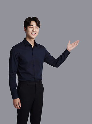 JPG 편집이미지 옷 남자 포즈 백그라운드 표시 실내 대화 선물 미소 손짓 청년 희망 자태 의료성형뷰티 편집실사 AI인물포토 AI콘텐츠 감정 모션 표정 말하기 사람 성인 내부 CG 파일형식 AI포토