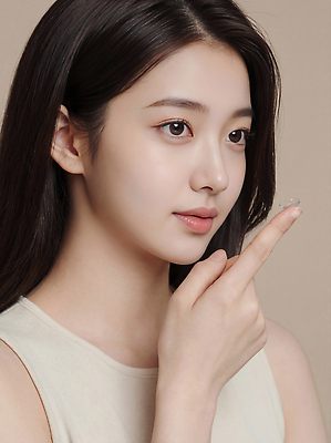 JPG 모델 편집이미지 응시 포즈 백그라운드 손가락 표정 뷰티 카메라 촬영 가리킴 이미지 뷰티풀 의료성형뷰티 스타일 편집실사 AI인물포토 AI콘텐츠 손 시선 손짓 전자제품 CG 파일형식 AI포토