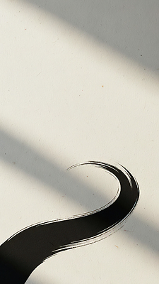 JPG 모양 편집이미지 디자인 예술 선 컬러 서예 추상 바닥 그림자 빛 검은색 공간 붓 먹 단순화된 편집실사 AI포토 AI콘텐츠 한국전통 무늬 CG 파일형식