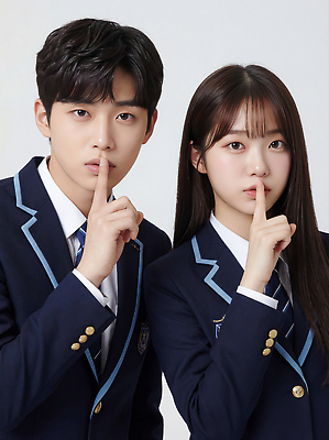 JPG 편집이미지 학생 여학생 교복 얼굴 남학생 캠페인 포즈 백그라운드 손가락 학교 스튜디오 정장 카메라 신호 조용 의료성형뷰티 편집실사 AI인물포토 AI콘텐츠 손 옷 여자 교육 남자 신체부위 전자제품 CG 파일형식 AI포토