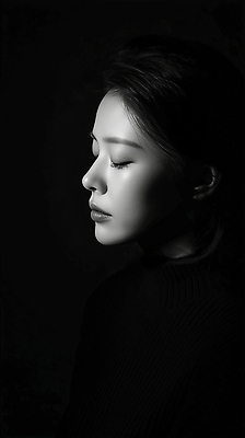 JPG 편집이미지 여자 감정 얼굴 예술 조명 흑백 사람 옆모습 머리 고요 표현 의료성형뷰티 편집실사 AI인물포토 AI콘텐츠 뷰포인트 촬영기법 신체부위 CG 파일형식 AI포토