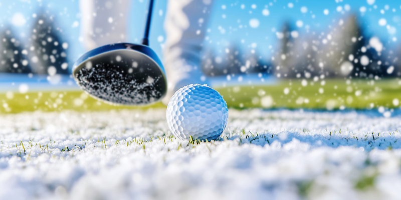 JPG 편집이미지 스포츠 겨울 골프 공 골프장 운동선수 골프공 야외 초록색 운동 스윙 클럽 타격 의료성형뷰티 편집실사 AI컴퓨터그래픽 AI콘텐츠 계절 컬러 포즈 스포츠시설 모션 골프용품 건강 구기 CG 파일형식