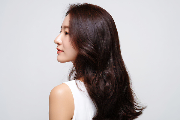 JPG 모델 편집이미지 여자 얼굴 표정 옆모습 머리 촬영 흐름 흰배경 기획 뷰티풀 스타일 편집실사 AI인물포토 AI콘텐츠 뷰포인트 백그라운드 컨셉 사람 신체부위 흰색 CG 파일형식 AI포토