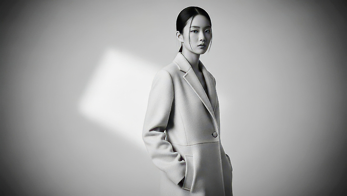 JPG 모델 편집이미지 손 응시 옷 패션 컬러 백그라운드 흑백 서기 사람 회색 주머니 단순화된 의료성형뷰티 스타일 편집실사 AI인물포토 AI콘텐츠 시선 모션 촬영기법 신체부위 CG 파일형식 AI포토