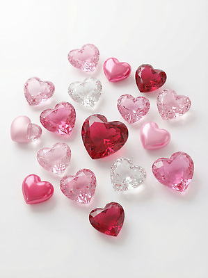 JPG 모양 편집이미지 디자인 분홍색 컬러 장신구 발렌타인데이 사랑 장식 빨간색 인테리어 흰색 하트 크리스탈 보석 큐빅 이미지편집 AI컴퓨터그래픽 AI콘텐츠 감정 데이이벤트 광석 파일형식