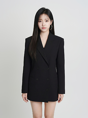 JPG 편집이미지 옷 여자 패션 백그라운드 조명 미소 앞모습 머리 검은색 재킷 시크 의료성형뷰티 스타일 편집실사 AI인물포토 AI콘텐츠 뷰포인트 컬러 표정 사람 신체부위 외투 CG 파일형식 AI포토