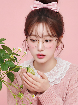 JPG 식물 편집이미지 손 패션 감정 리본 분홍색 포즈 자연 딸기 미소 사람 소녀 뷰티풀 정물화 의료성형뷰티 편집실사 AI인물포토 AI콘텐츠 여자 어린이 컬러 과일 표정 신체부위 CG 그림 생태계 파일형식 AI포토