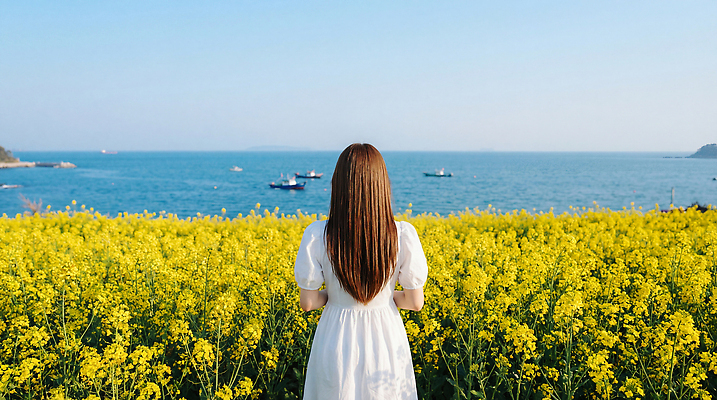 JPG 편집이미지 여자 파도 바다 여행 꽃밭 자연 하늘 풍경 해변 제주도 봄 산책 유채 의료성형뷰티 편집실사 AI인물포토 AI콘텐츠 계절 꽃 휴식 한국 사람 CG 생태계 파일형식 AI포토