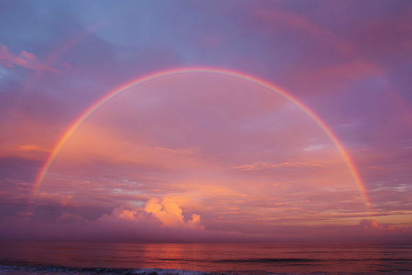 JPG 구름 편집이미지 파도 바다 컬러 무지개 자연 하늘 풍경 물 빛 햇빛 일몰 저녁 수평선 이미지편집 AI컴퓨터그래픽 AI콘텐츠 자연요소 태양 노을 야간 생태계 파일형식