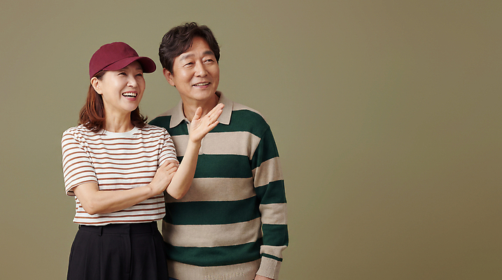 JPG 편집이미지 여자 노년 남자 감정 포즈 실내 표정 이야기 대화 웃음 친구 시간 체험 소통 의료성형뷰티 편집실사 컨셉 관계 말하기 사람 성인 내부 CG 파일형식