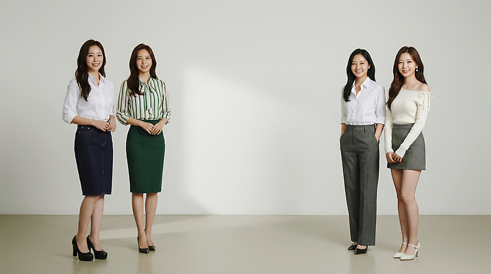 JPG 편집이미지 손 옷 여자 패션 대화 정장 쇼핑 사무실 머리 친목 의료성형뷰티 스타일 편집실사 AI인물포토 AI콘텐츠 비즈니스 말하기 사람 신체부위 CG 파일형식 AI포토