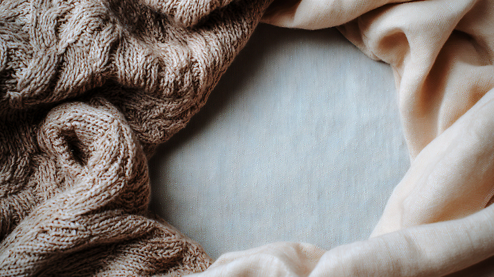 JPG 편집이미지 컬러 패턴 가정 바닥 프레임 실내 따뜻함 공간 직물 편안함 담요 천 니트 질감 소재 부드러움 양모 패브릭 편집실사 AI포토 AI콘텐츠 상의 무늬 내부 감각 CG 파일형식