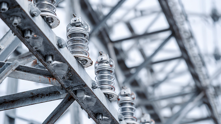 JPG 편집이미지 산업 야외 금속 촬영 기계 전선 구조물 전기에너지 연결 흐림 전송 지지대 편집실사 AI포토 AI콘텐츠 건축 재질 날씨 에너지 도구 CG 파일형식