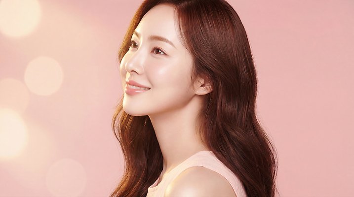 JPG 편집이미지 헤어스타일 여자 얼굴 분홍색 백그라운드 조명 미소 옆모습 뷰티 촬영 이미지 의료성형뷰티 편집실사 AI인물포토 AI콘텐츠 뷰포인트 컬러 표정 사람 신체부위 CG 파일형식 AI포토