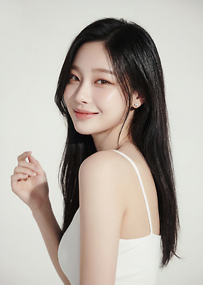 JPG 편집이미지 여자 아시아 얼굴 백그라운드 신체 스튜디오 표정 미소 옆모습 뷰티 머리카락 촬영 검은머리 의료성형뷰티 편집실사 AI인물포토 AI콘텐츠 헤어스타일 나라 뷰포인트 사람 신체부위 머리 CG 파일형식 AI포토