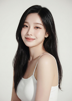 JPG 편집이미지 긴머리 여자 패션 감정 얼굴 포즈 백그라운드 미소 카메라 촬영 표현 뷰티풀 의료성형뷰티 스타일 편집실사 AI인물포토 AI콘텐츠 헤어스타일 표정 사람 신체부위 전자제품 CG 파일형식 AI포토