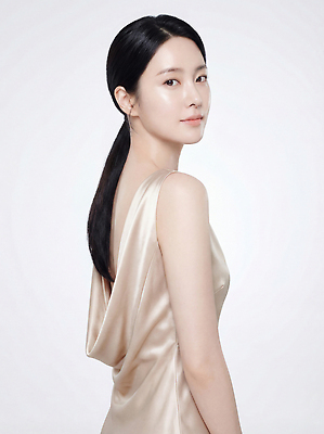 JPG 모델 편집이미지 패션 포즈 백그라운드 조명 미소 화장 뷰티 카메라 촬영 턱선 의료성형뷰티 스타일 편집실사 AI인물포토 AI콘텐츠 표정 전자제품 CG 턱 파일형식 AI포토