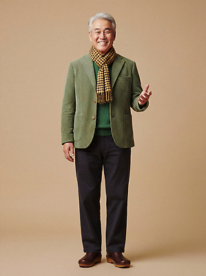 노년 남자 컬러 상의 표정 사람 성인 목도리 외투 CG 파일형식 AI포토 재킷 스웨터 스카프 웃음 패션 옷 스타일 미소 회색 초록색 모델 편집이미지 편집실사 JPG 의료성형뷰티 할아버지 AI콘텐츠 AI인물포토