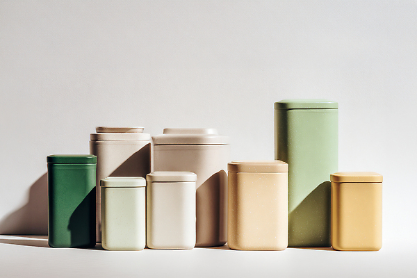 JPG 편집이미지 디자인 컬러 패턴 조명 통 그림자 내부 생활 주방 다양 용기 크기 오브젝트 친환경 정리 수납 수납통 편집실사 AI컴퓨터그래픽 AI콘텐츠 그릇 다수 무늬 환경 CG 파일형식