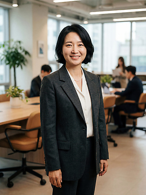 직업 옷 회사 비즈니스 관계 표정 사람 작업 CG 파일형식 AI포토 여자 사무실 직원 회의 웃음 업무 직장 환경 동료 협력 상반신 편집실사 편집이미지 JPG 직장인 정장 CEO 의료성형뷰티 AI콘텐츠 AI인물포토